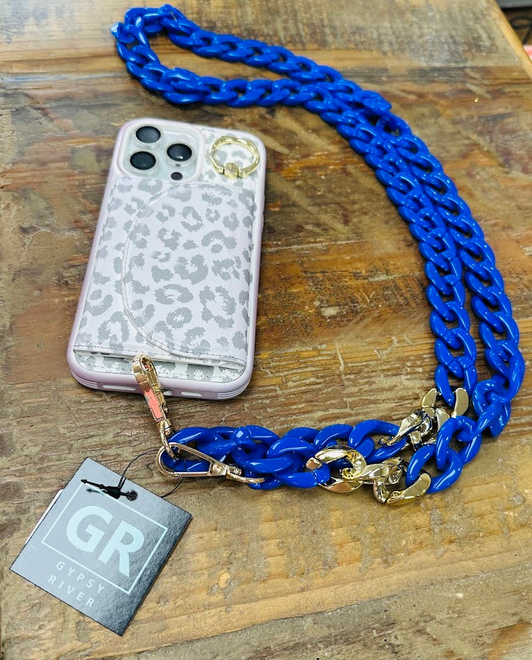 Phone case with blue chain and leopard print design on a wooden surface, featuring a GR tag.
