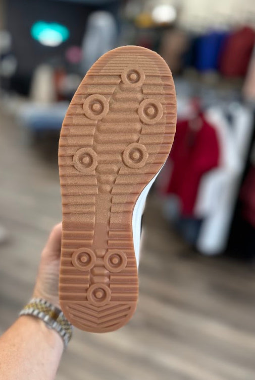 Corkys Run It Back Sneaker