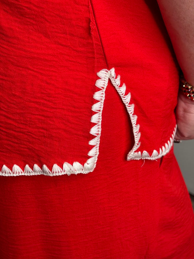 Crinkle 3/4 Sleeve Top with Scallop Embroidered Trim