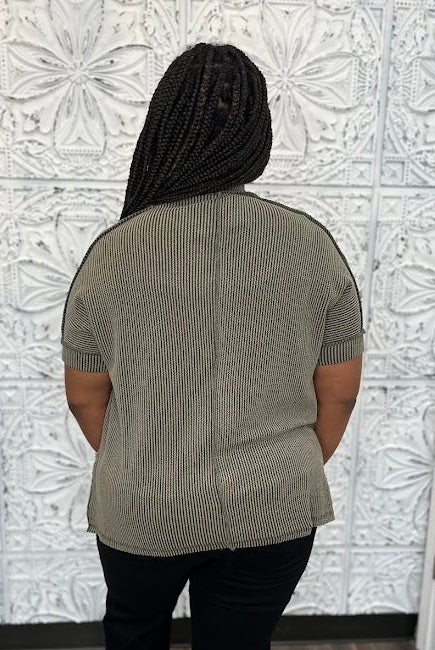 Curvy Raised Rib Raw Edge Cuff Sleeve Top