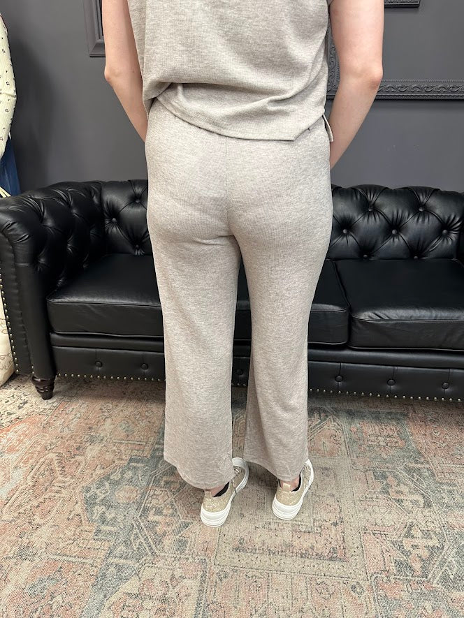 knit pants, wide leg lounge pants, casual knitwear, drawstring pants, comfy outfit, matching set bottoms, relaxed fit pants, women’s lounge pants, soft knit bottoms, everyday casual wear