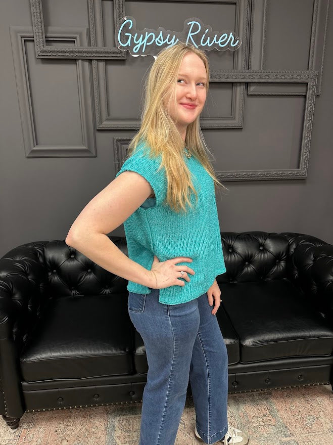 sweater vest, oversized sweater vest, crew neck sweater vest, women’s sweater vest, layering top, boutique sweaters, Gypsy River Apparel