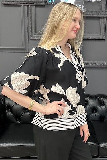 printed woven top, bubble sleeve top, women’s boutique top, contrast trim blouse, everyday blouse, casual work top