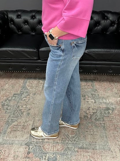 Judy Blue jeans, mid rise jeans, tummy control jeans, petite jeans, ankle length jeans, straight leg denim, curvy denim, vintage wash jeans