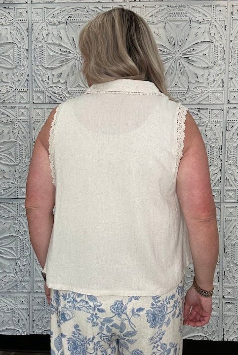 Lace Trim Pintuck Sleeveless Button Front Top