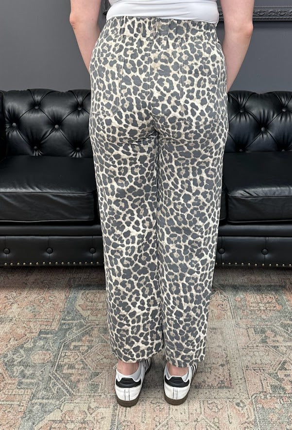 leopard print pants, crop pants, boutique trousers, animal print bottoms, pull-on pants, elastic waist pants, women’s fall fashion, casual dress pants, leopard crop trousers, trendy boutique style