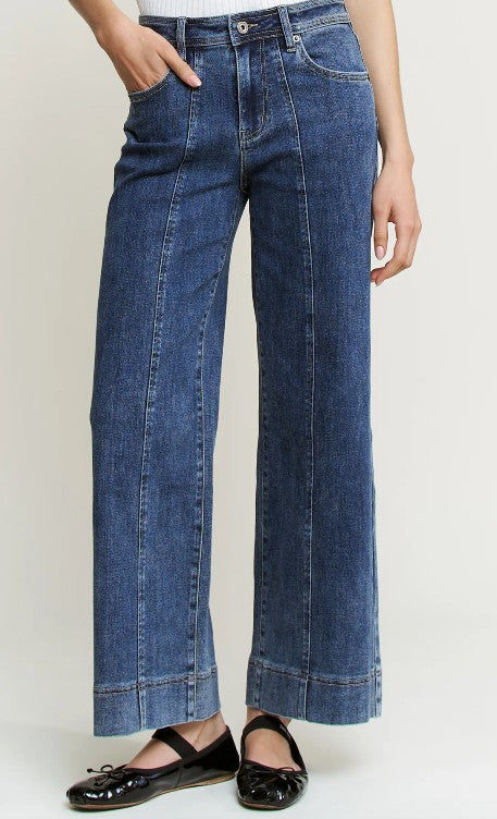high rise jeans, wide leg jeans, front seam jeans, 29 inch inseam jeans, stretch denim, flattering wide leg denim