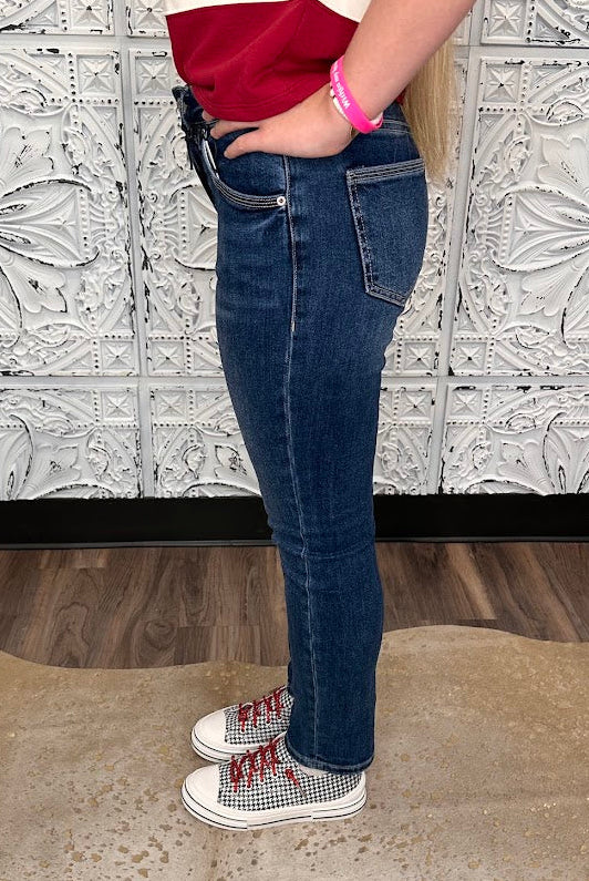 Mid-Rise Straight Crop Cuffed Jeans