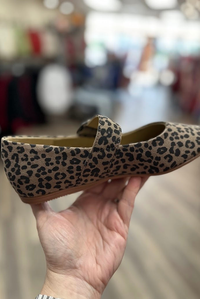 Very G Samantha Leopard Mary Jane Flat