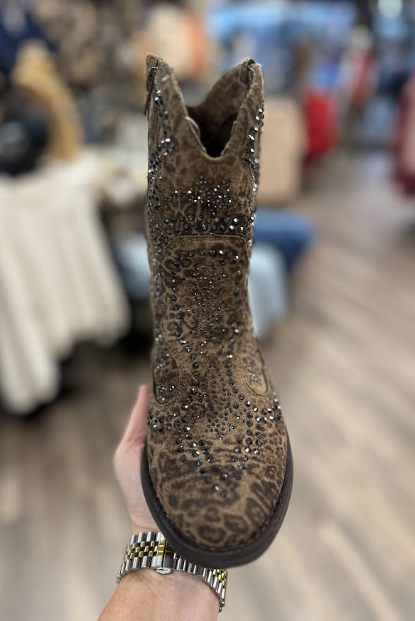 Very G Shay Leopard Print Studded Western Boots