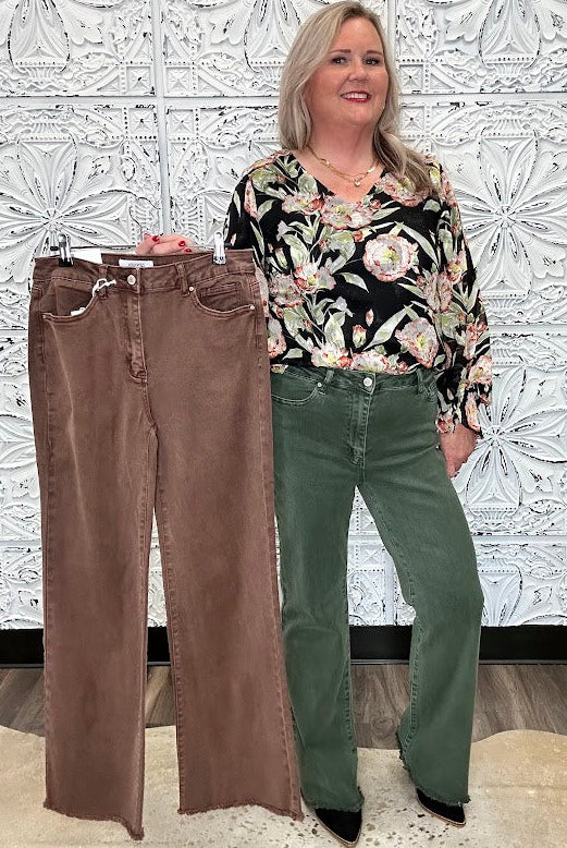 Zenana Acid Wash Frayed Hem Wide Leg Jeans
