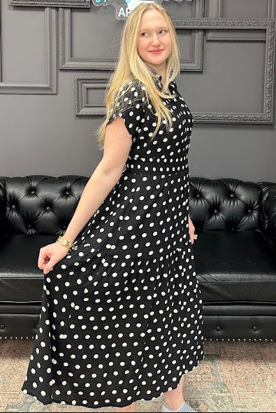 polka dot midi dress, black and white dress, smocked waist dress, boutique midi dress, regular and curvy dress, collared midi dress