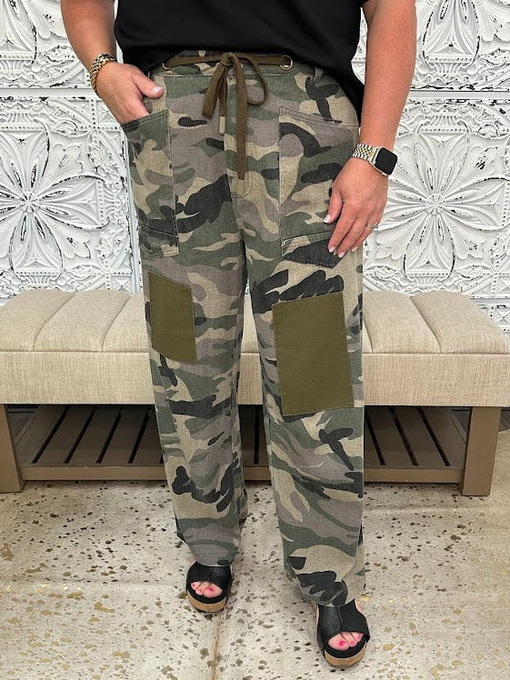 Camo Print Drawstring Barrel Pants with Patch Detail