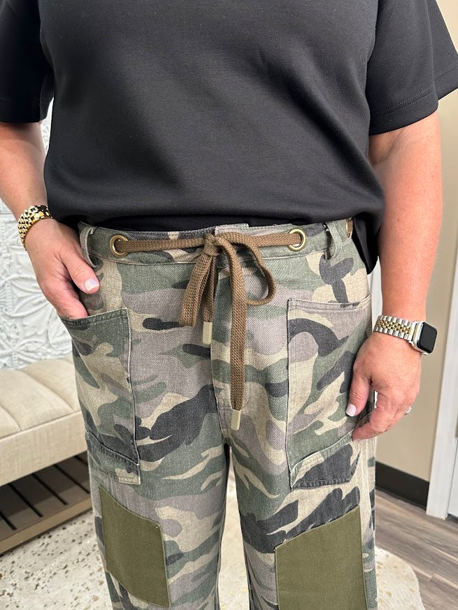 Camo Print Drawstring Barrel Pants with Patch Detail