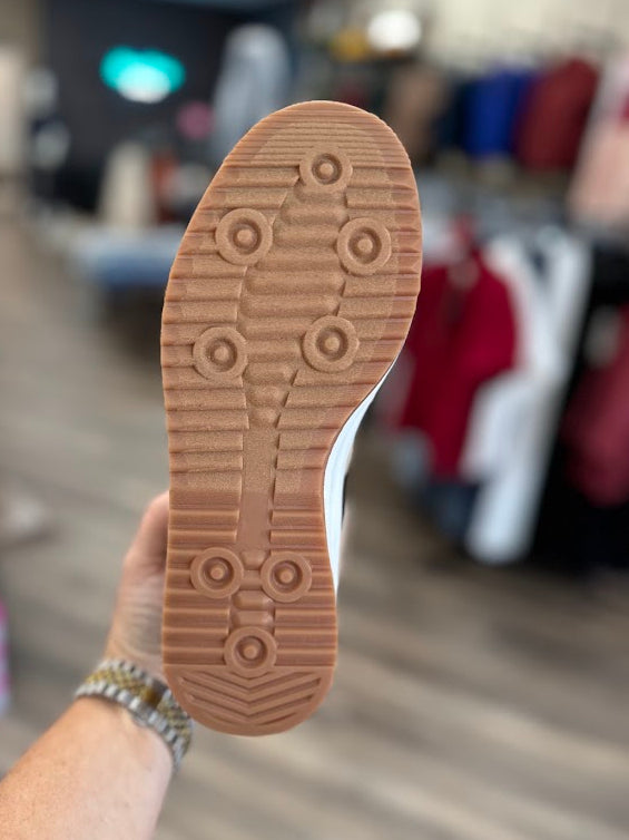Corkys Run It Back Sneaker