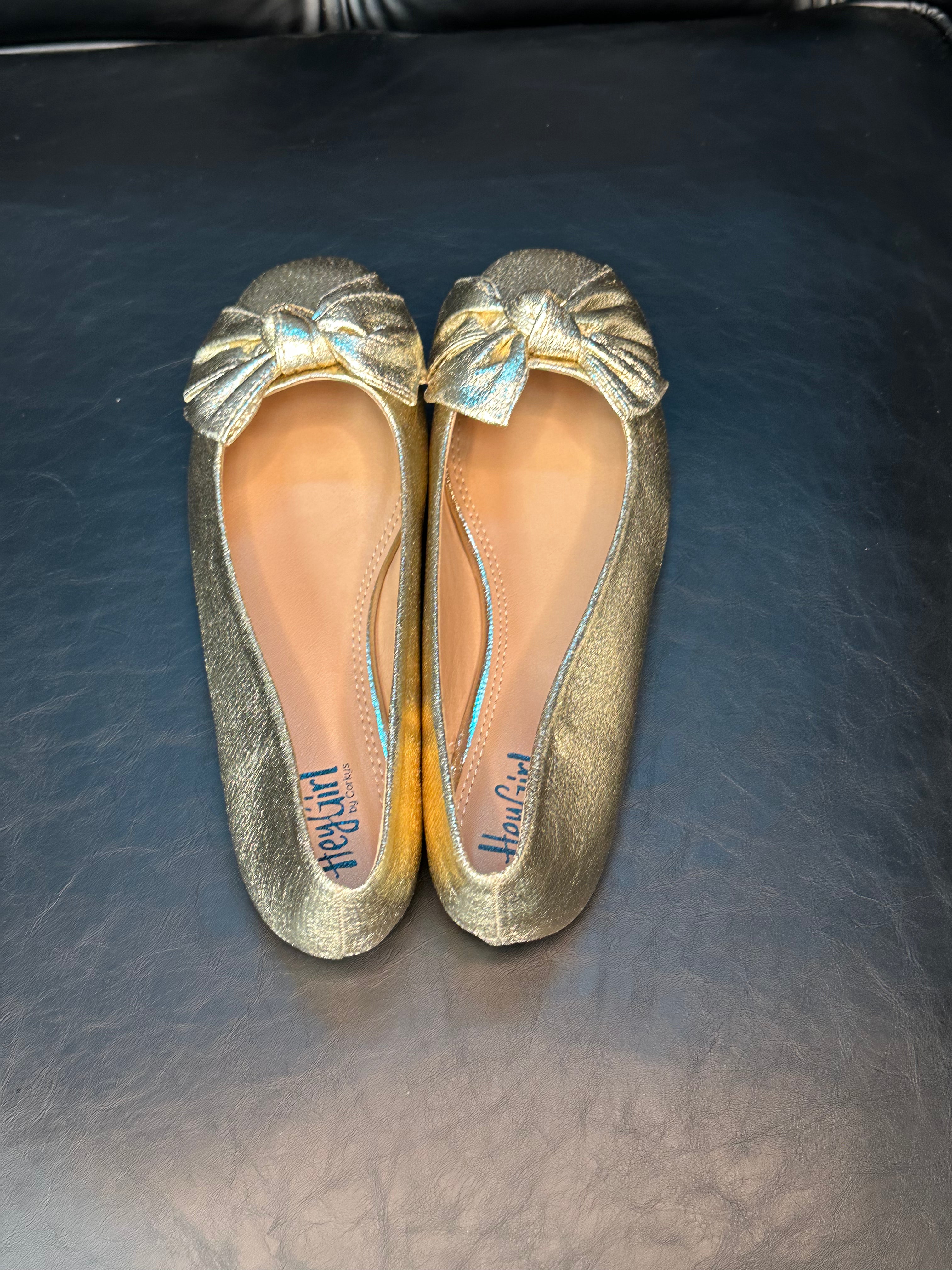 gold flats, metallic bow flats, women’s dressy flats, slip-on flats, comfortable gold shoes, glam bow flats, everyday gold shoes