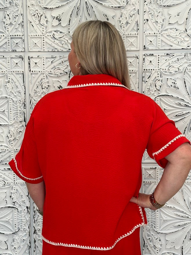 Crinkle 3/4 Sleeve Top with Scallop Embroidered Trim