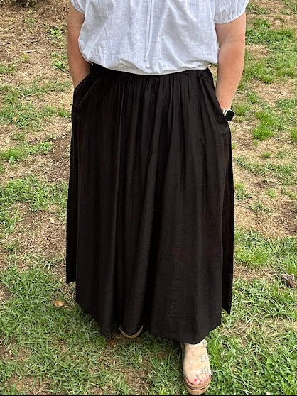 Elastic Waist Woven Maxi Skirt with Pockets