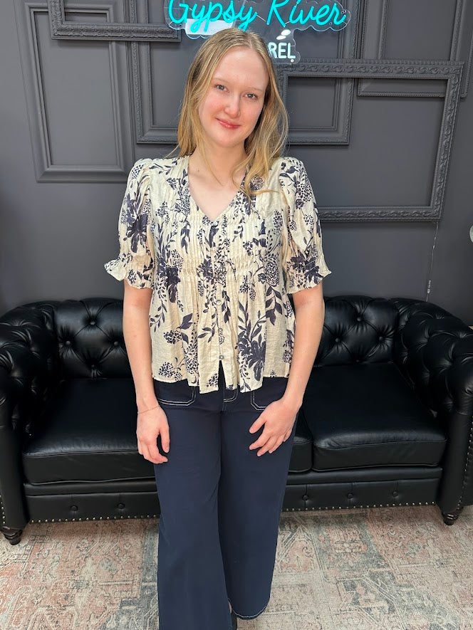 floral blouse, pintuck top, puff sleeve blouse, lightweight floral shirt, rayon linen blend blouse, feminine spring top, Gypsy River Apparel
