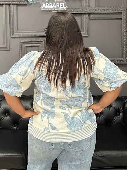 printed woven top, bubble sleeve top, women’s boutique top, contrast trim blouse, everyday blouse, casual work top