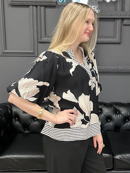 printed woven top, bubble sleeve top, women’s boutique top, contrast trim blouse, everyday blouse, casual work top