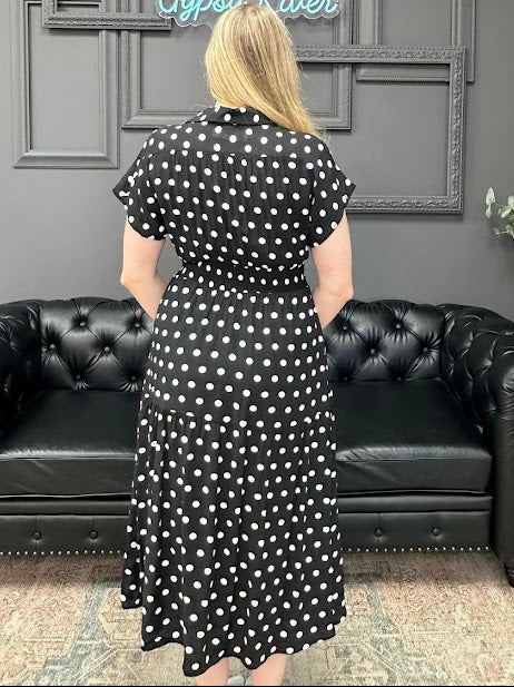 polka dot midi dress, black and white dress, smocked waist dress, boutique midi dress, regular and curvy dress, collared midi dress