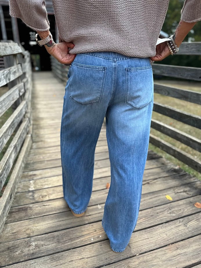 Judy Blue Wilhemina, wide leg jeans, elastic waist denim, hemp blend jeans, lyocell jeans, side panel denim, relaxed fit jeans, eco-friendly denim