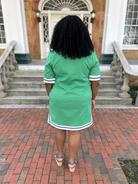 curvy green dress, plus size mini dress, contrast trim dress, H line dress, casual curvy dresses, lightweight summer dress, boutique curvy styles