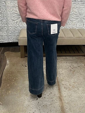 high rise jeans, wide leg jeans, front seam jeans, 29 inch inseam jeans, stretch denim, flattering wide leg denim