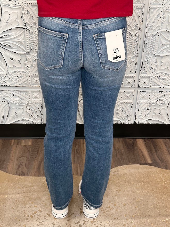 Mid-Rise Straight Ankle Jeans with Twist Pocket Detail