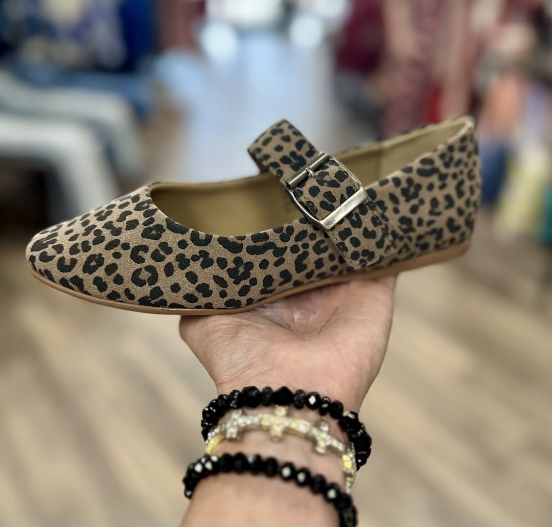 Very G Samantha Leopard Mary Jane Flat