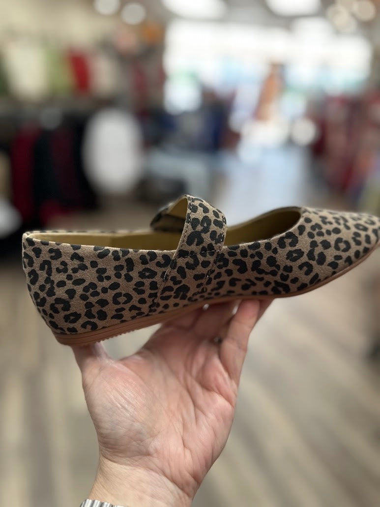Very G Samantha Leopard Mary Jane Flat