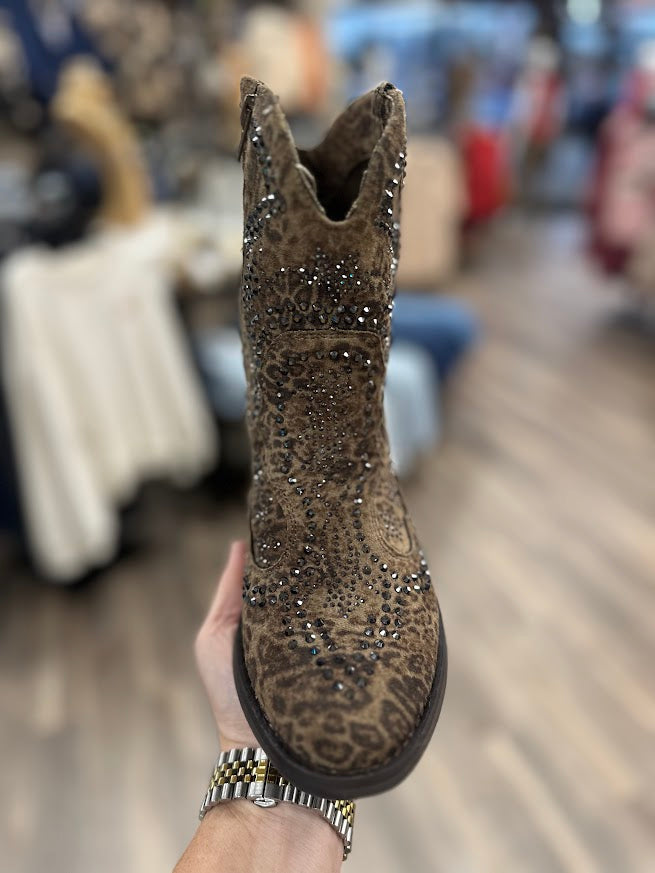 Very G Shay Leopard Print Studded Western Boots
